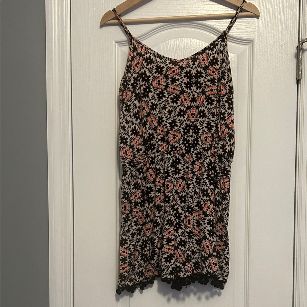 Romper w/ Spaghetti Straps PomPom Hem detail Black & Pink - Picture 4 of 12